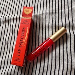 Too Faced Lip Injection Extreme lip gloss - Tangerine Dream